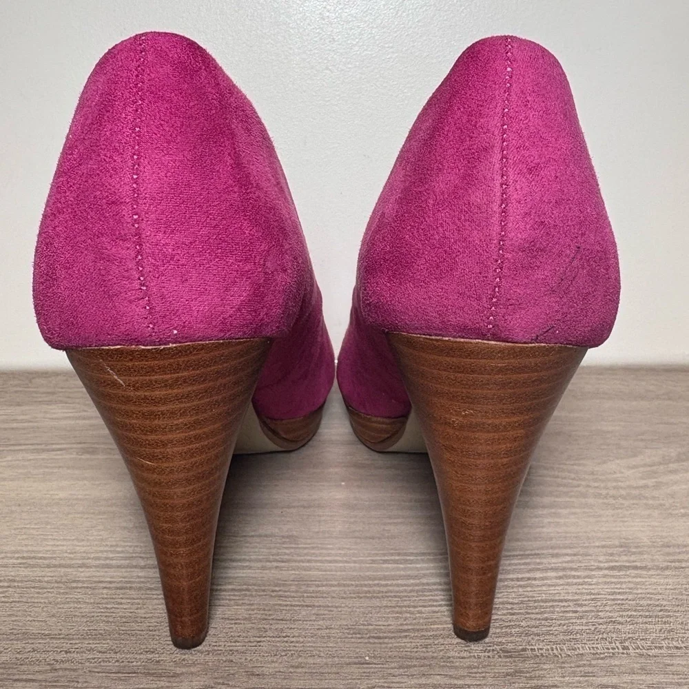 Style & Co Fuchsia Suede Peep Toe Heel/ Pumps | Size: 9.5